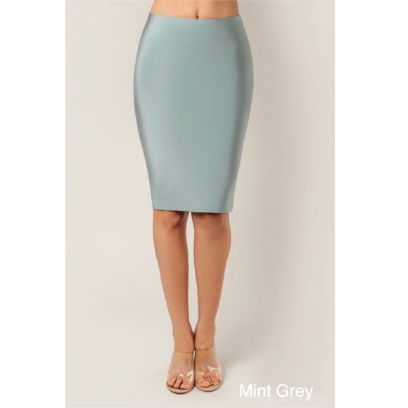 WOW couture Dresses & Skirts - Mint Gray WOW Couture Slip on Pencil Bandage Skirt